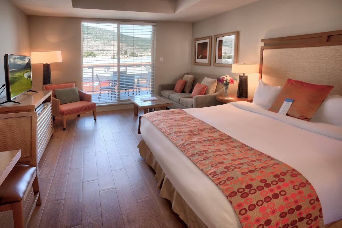 Watermark Beach Resort photo 2