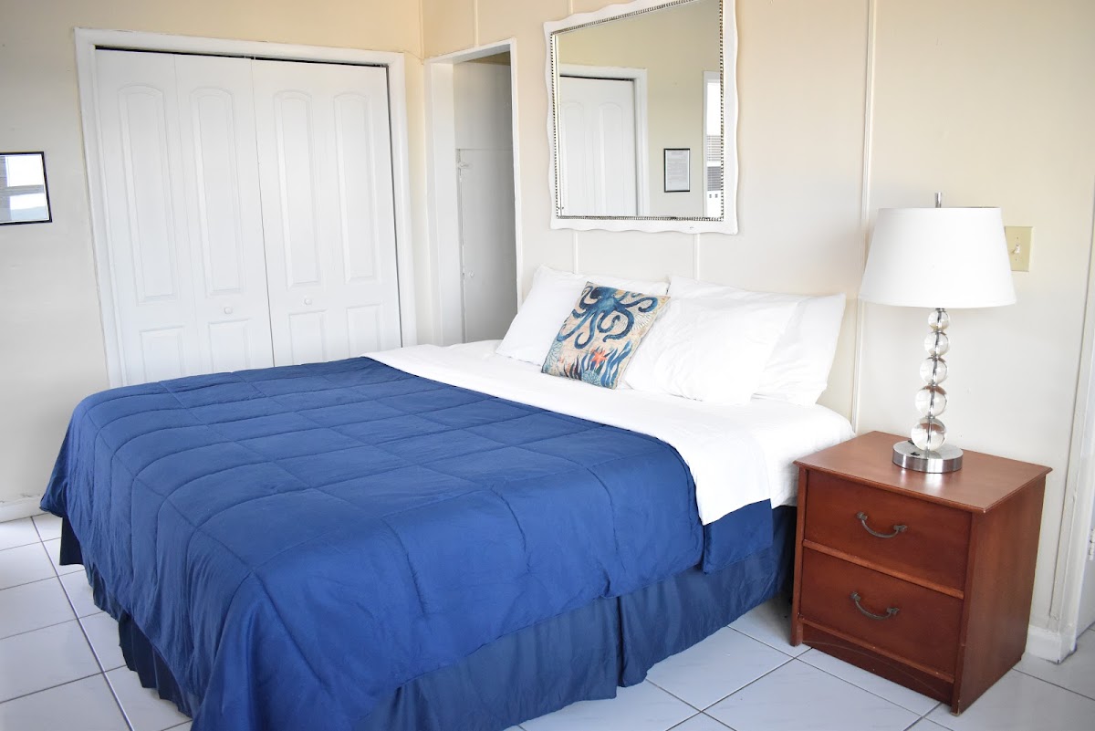 Golden Sand Oceanfront Hotel
