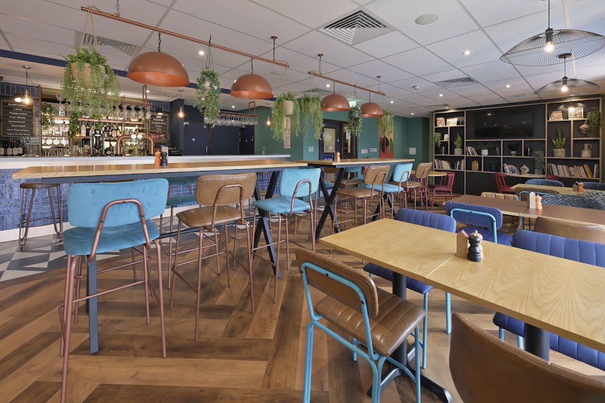 Travelodge High Wycombe Central photo 3