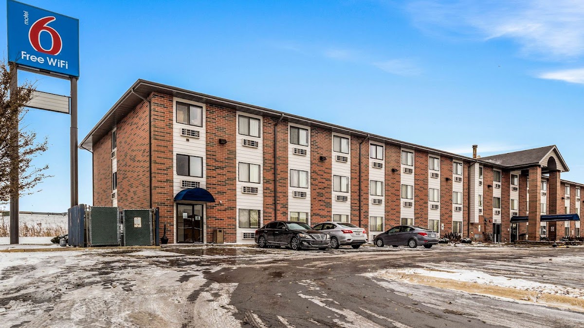 Motel 6 Elk Grove Village, IL