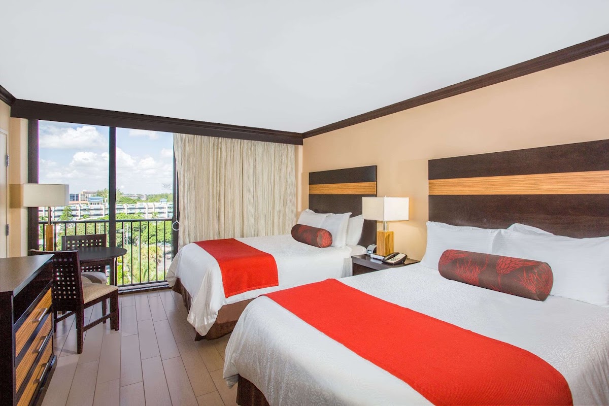 Wyndham Deerfield Beach Resort photo 2