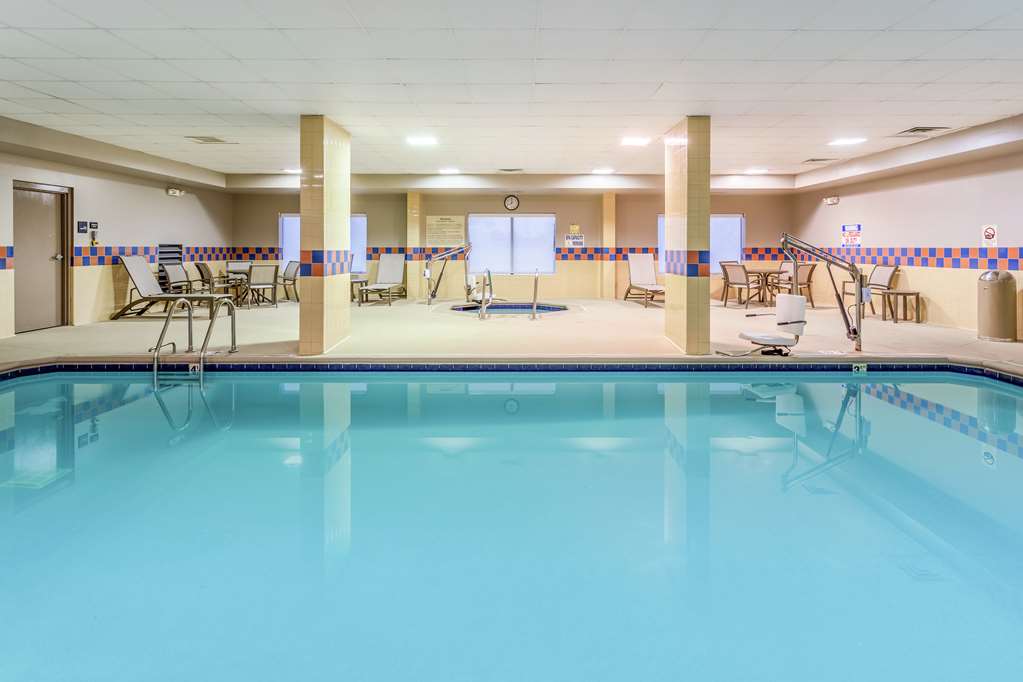 Hampton Inn & Suites Chicago-Libertyville photo 3