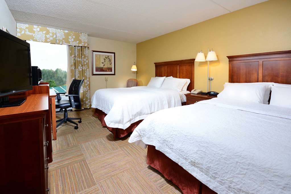 Hampton Inn Raleigh-Capital Blvd. North photo 2