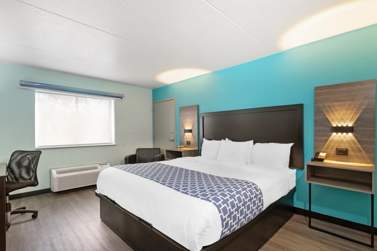 Clarion Inn Des Moines Airport photo 2