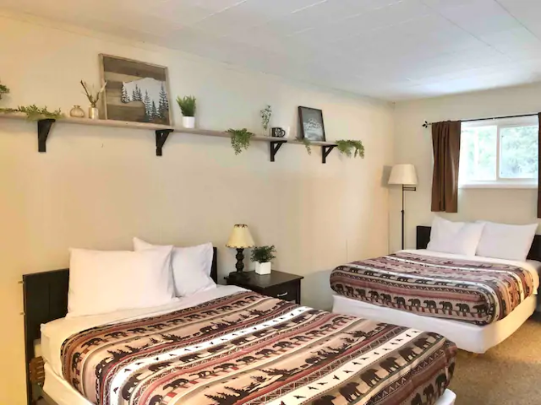 White House Lodging photo 2
