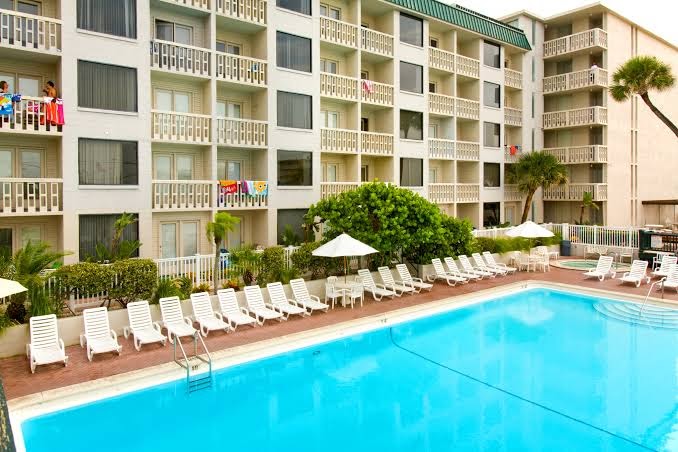 Silver Beach Club