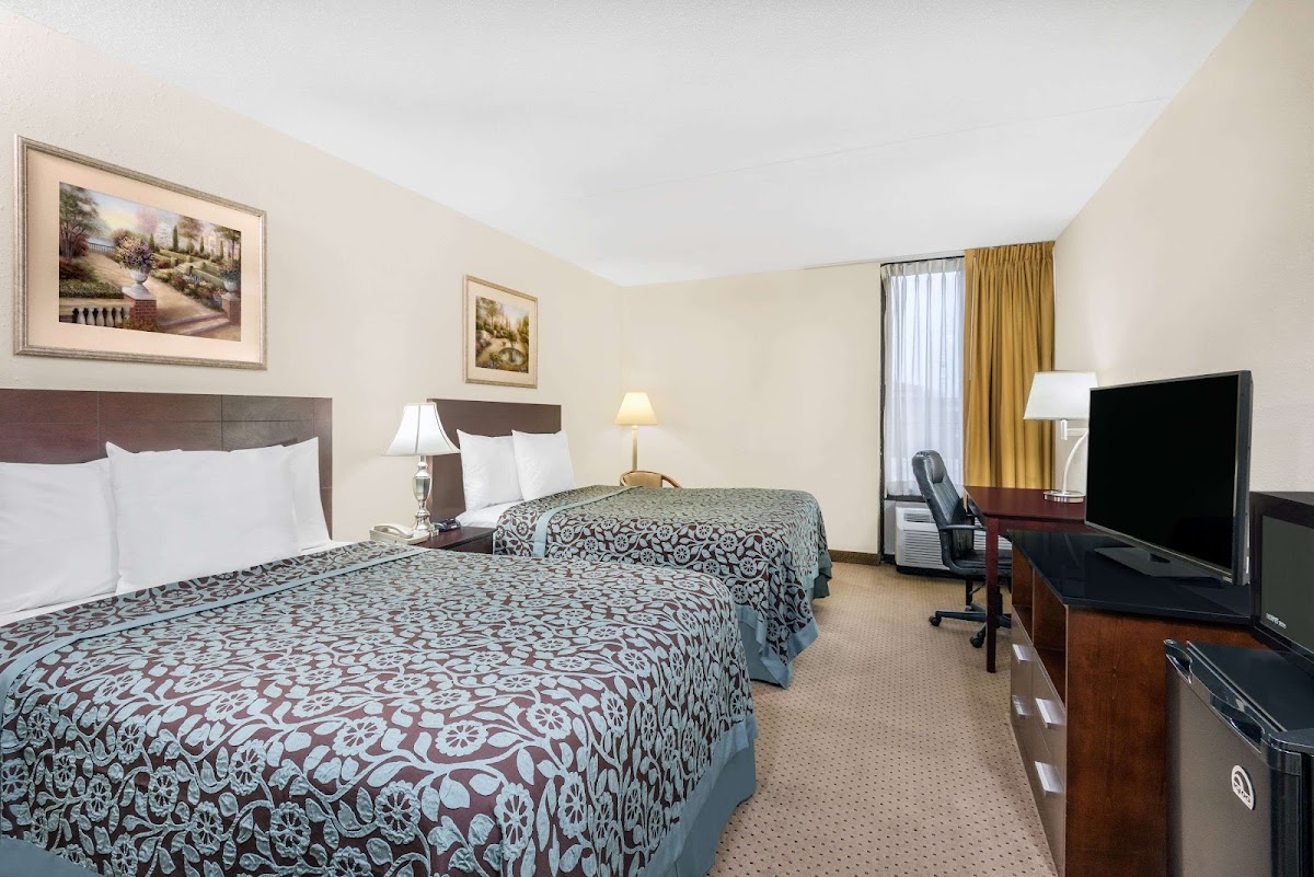 Days Inn by Wyndham Indianapolis Northeast photo 2