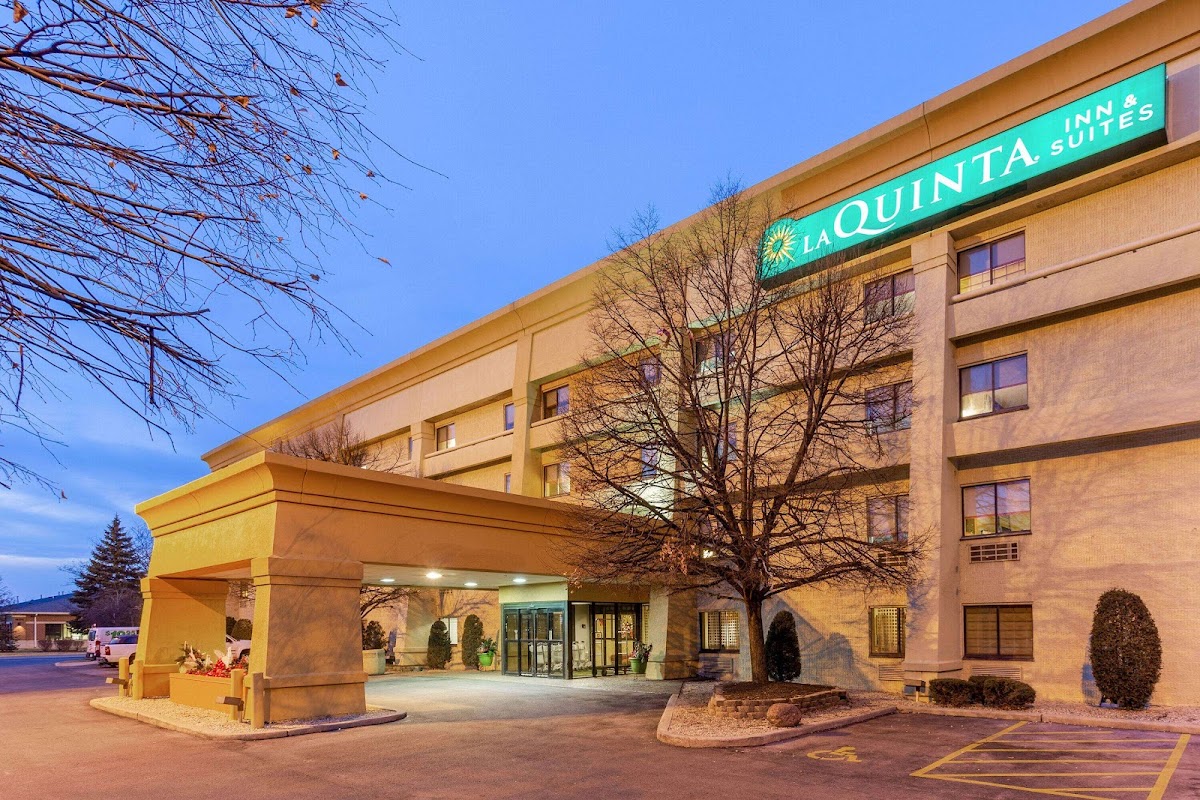 La Quinta Inn & Suites by Wyndham Chicago Tinley Park