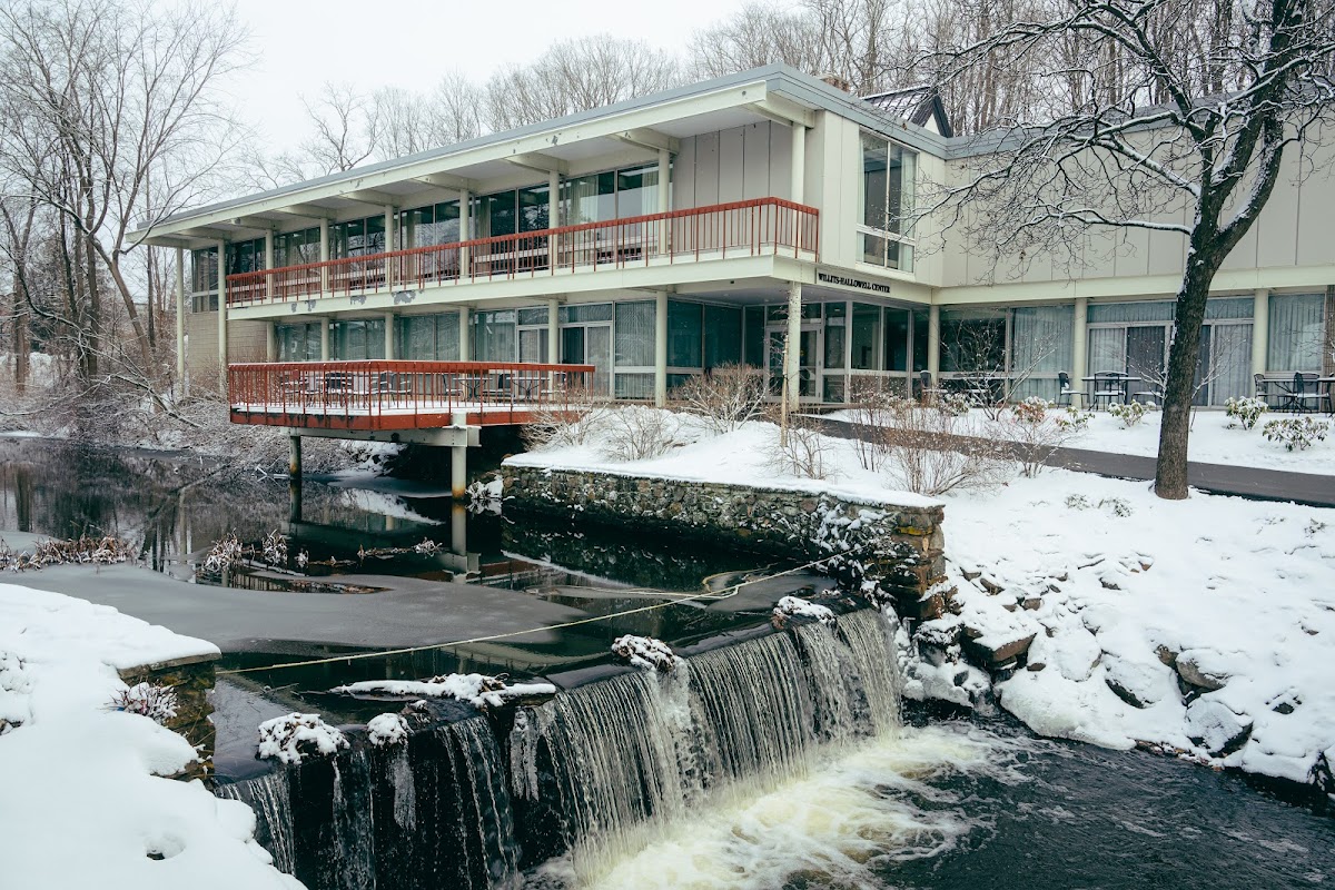 Willits Hallowell Conference Center & Hotel photo 2