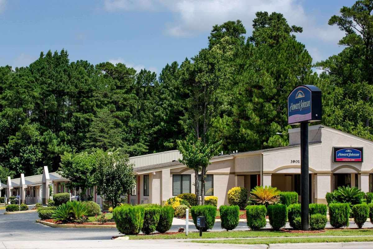 Howard Johnson by Wyndham Wilmington