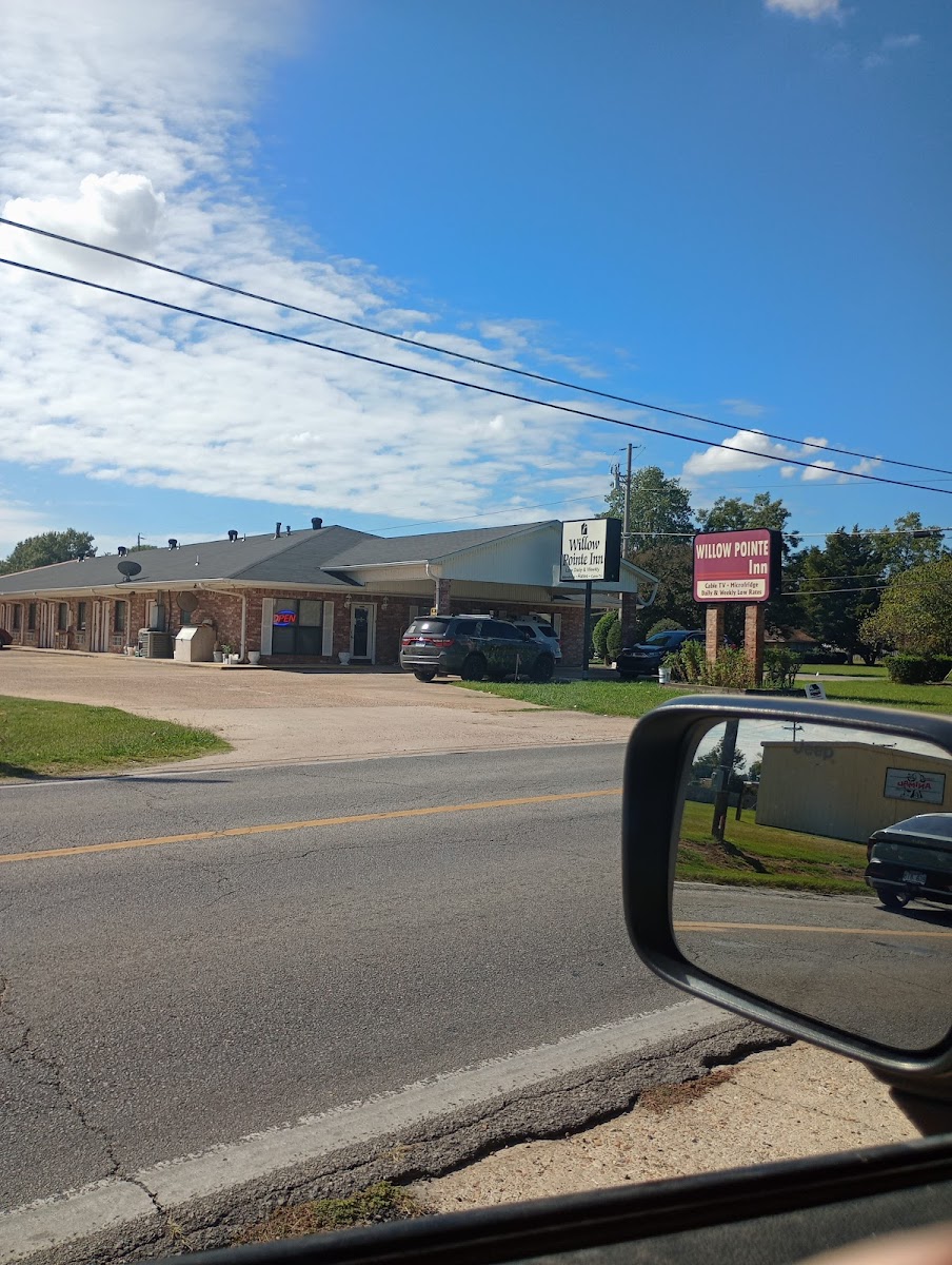 Willow Pointe Inn photo 2