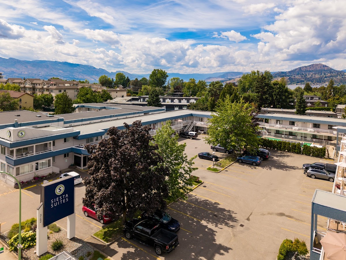 Siesta Suites Kelowna