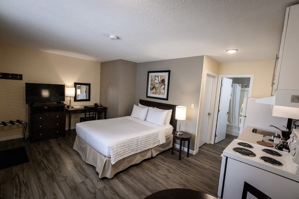 Siesta Suites Kelowna photo 2