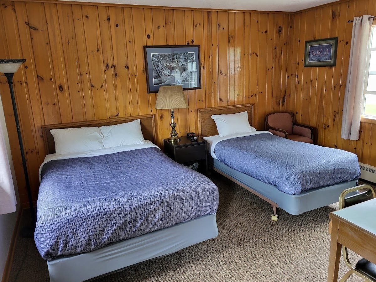 Pine Wood Motel photo 2