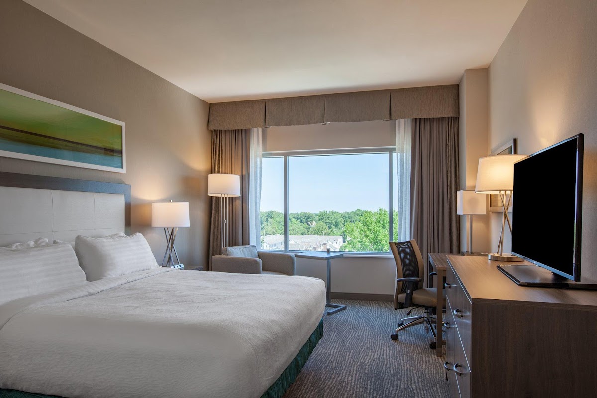 Holiday Inn Cleveland Clinic by IHG photo 2