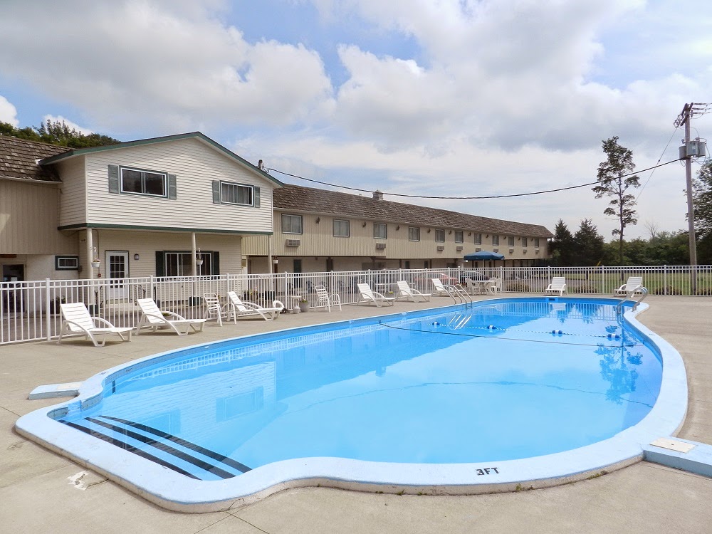 C-Way Resort Motel