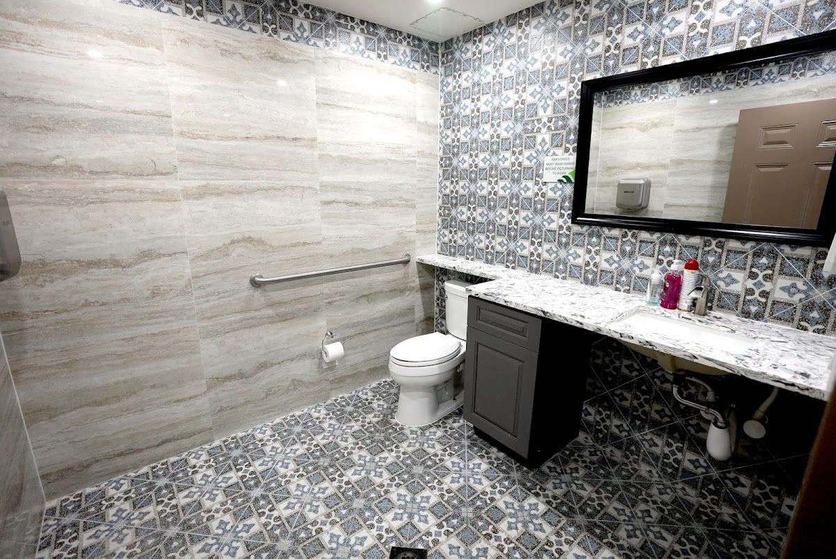 Hotel liberty inn & suites photo 3