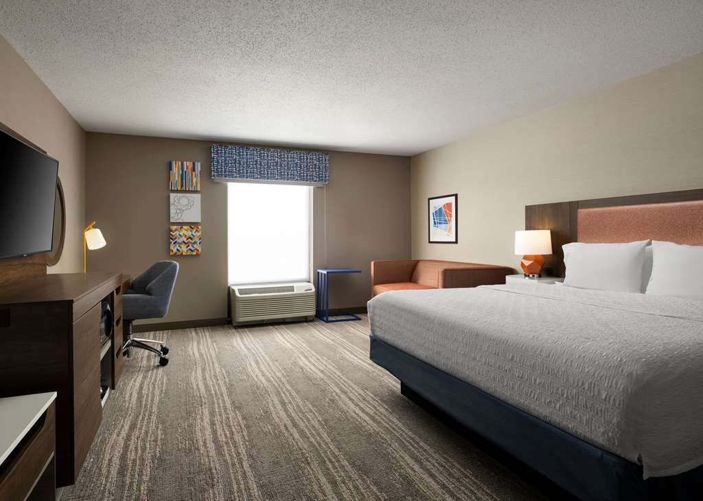 Hampton Inn Troy photo 2
