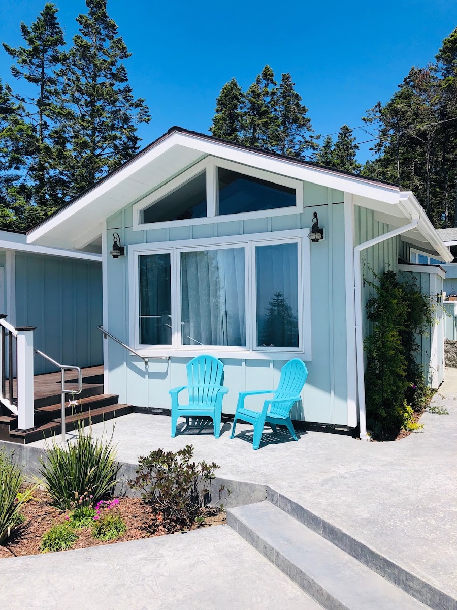 Seafoam Lodge