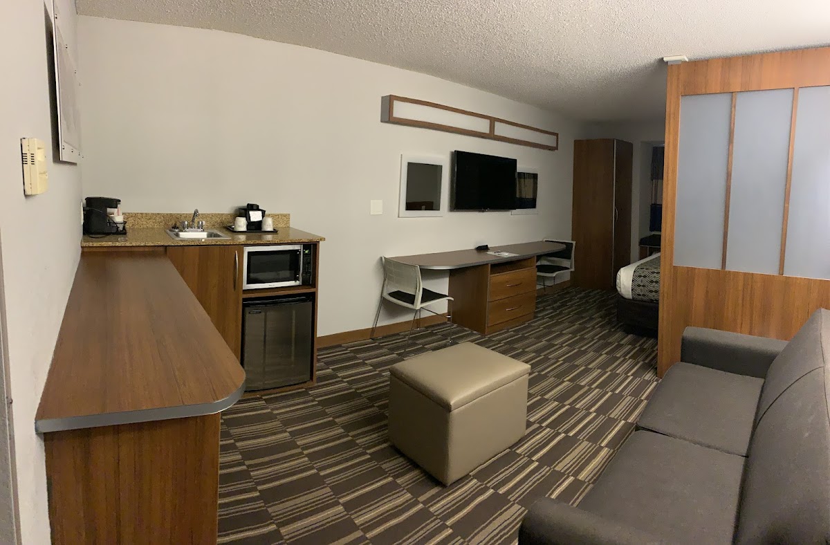 Microtel Inn & Suites by Wyndham Columbus/Near Fort Benning photo 3