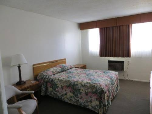Jet Inn - Windsor Hills photo 2