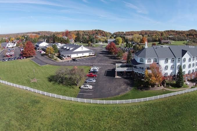 Inn At Amish Door