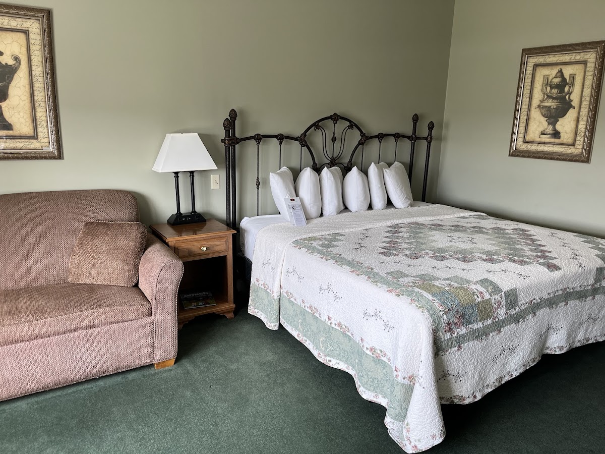Inn At Amish Door photo 2