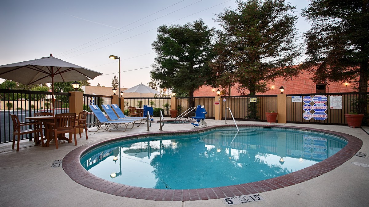 Best Western Plus Fresno Inn photo 2