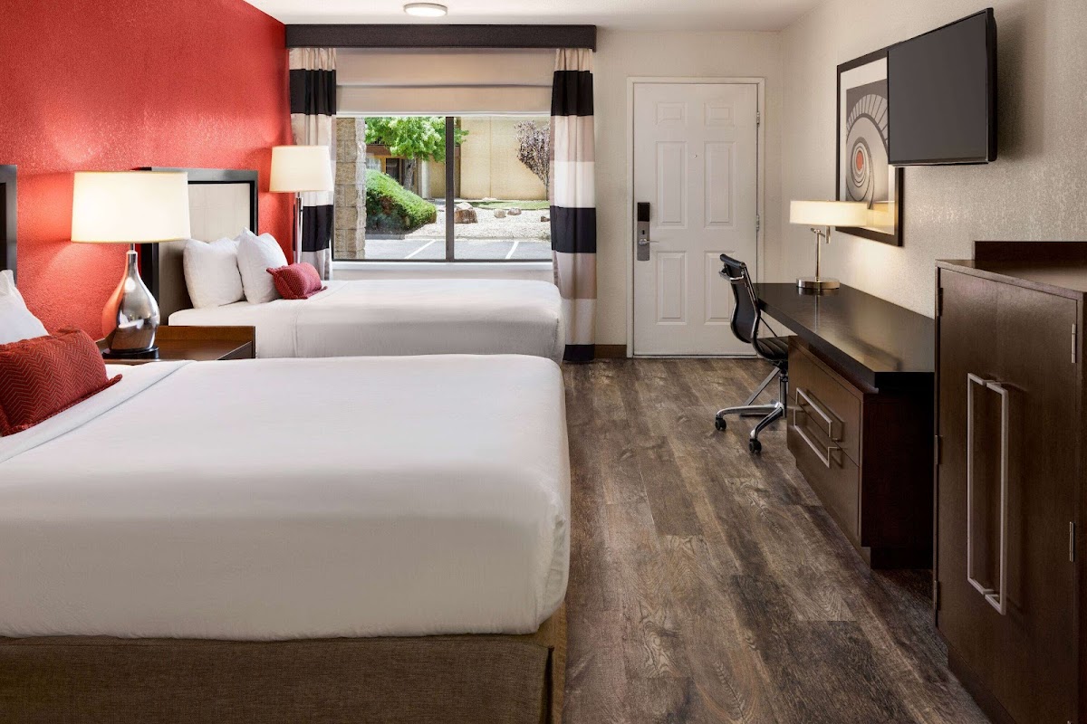 Ramada by Wyndham Albuquerque Airport photo 2