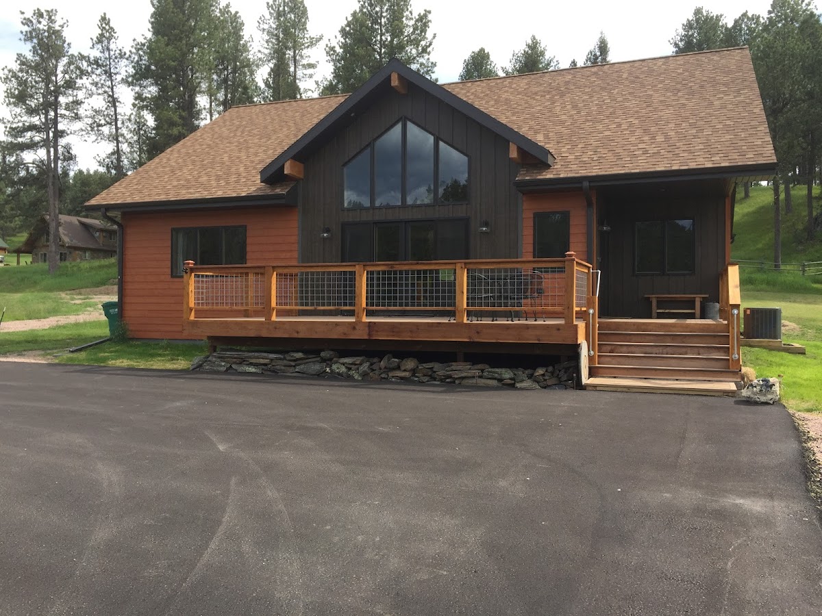 Happy Trails Lodge