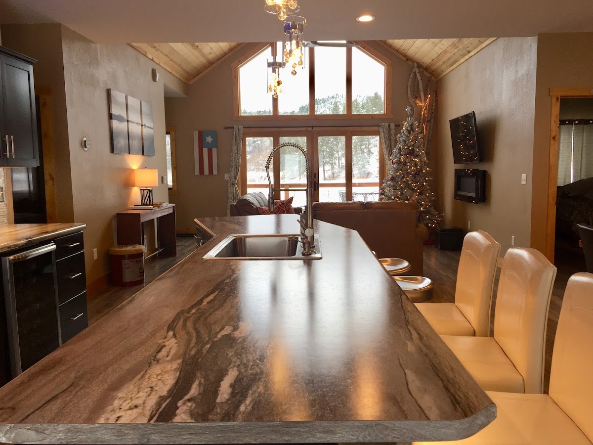 Happy Trails Lodge photo 3