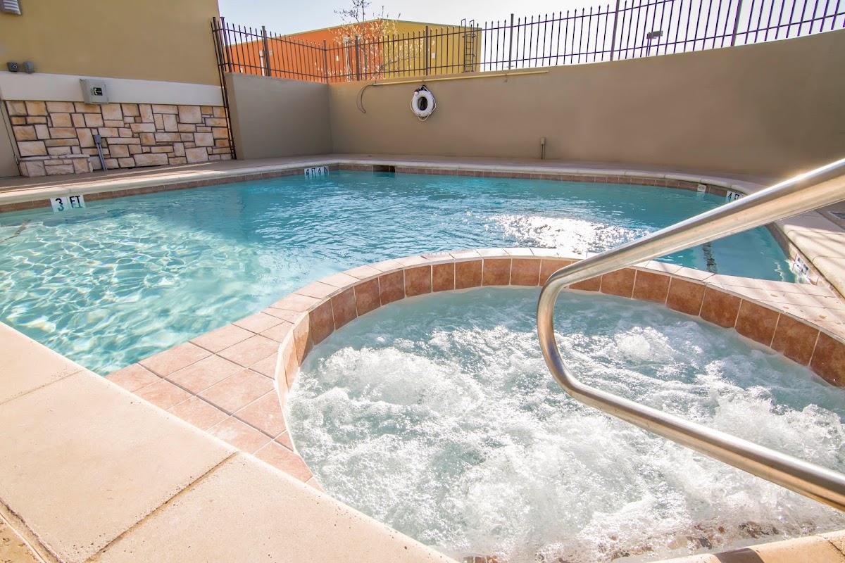 Comfort Suites West Dallas - Cockrell Hill photo 3