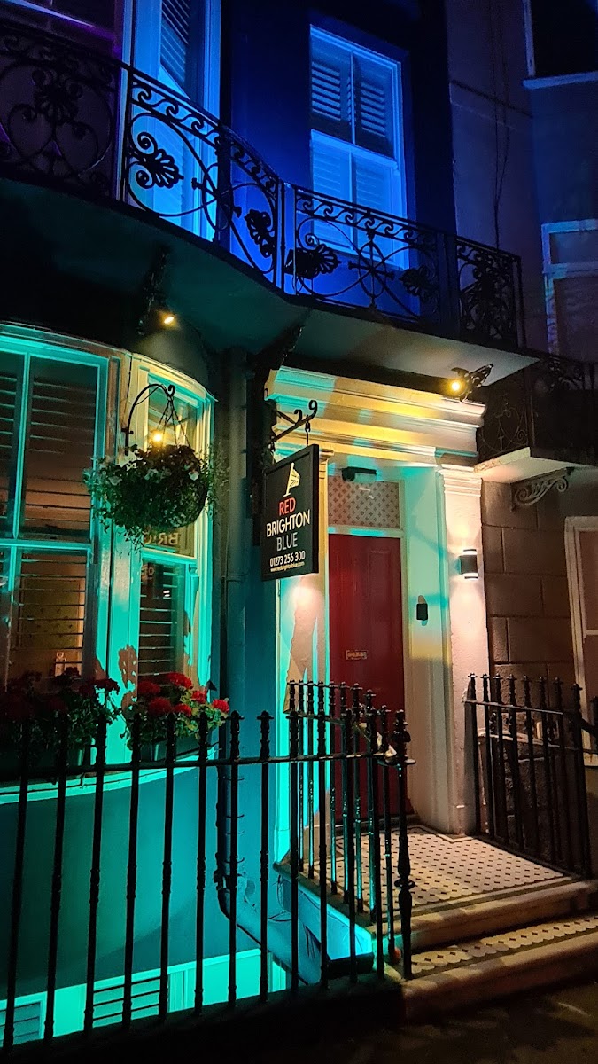 Red Brighton Blue Hotel photo 2