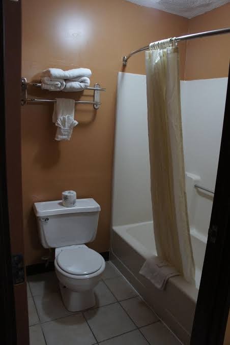 Coratel Inn & Suites Maple Grove photo 3