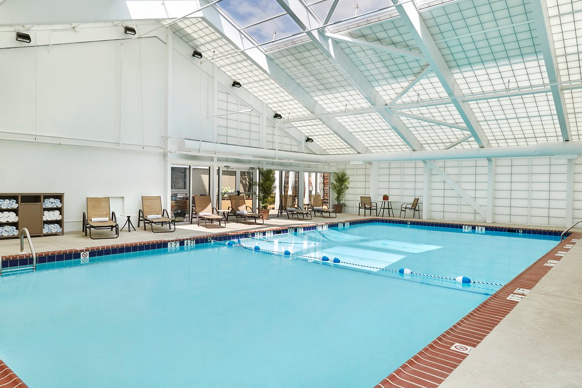 Holiday Inn Alexandria - Carlyle by IHG photo 3
