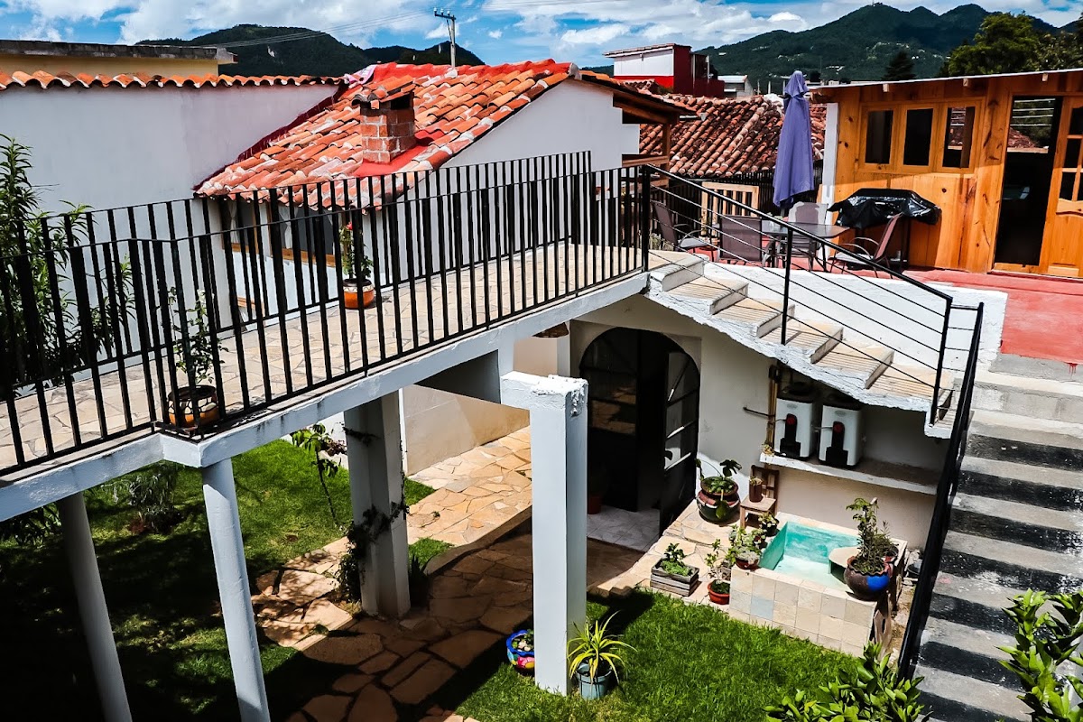 Gaia Guesthouse photo 2