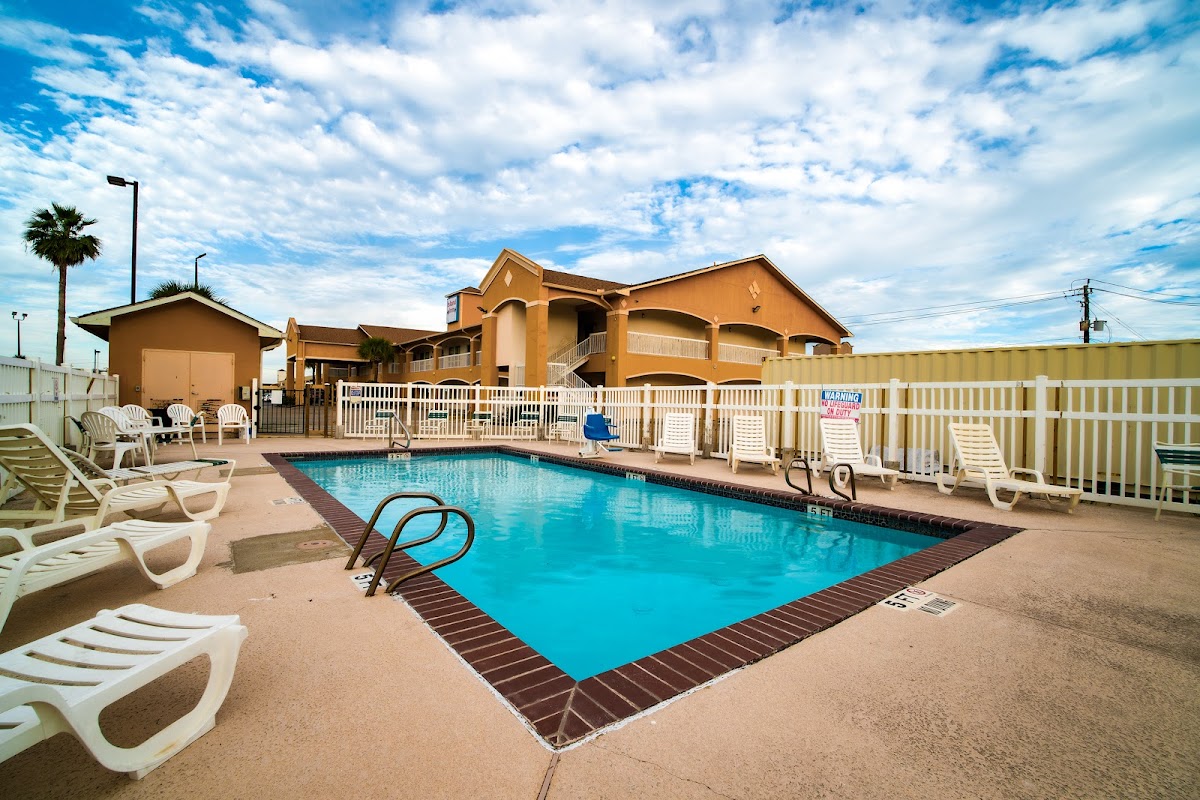 Island Inn By OYO Galveston Beach, TX