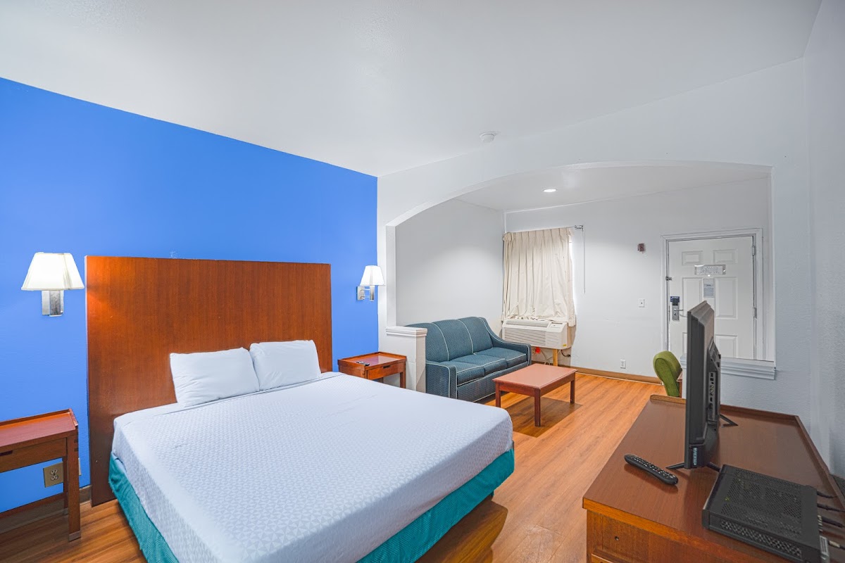 Island Inn By OYO Galveston Beach, TX photo 2