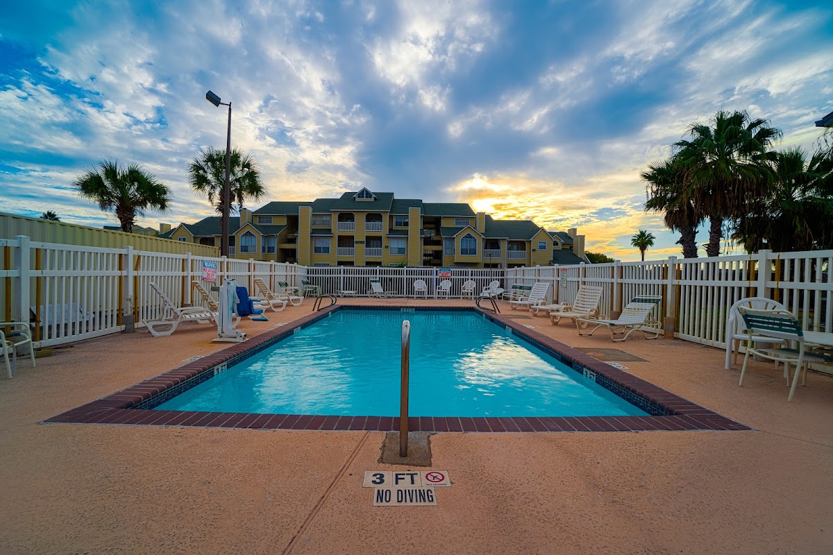 Island Inn By OYO Galveston Beach, TX photo 3