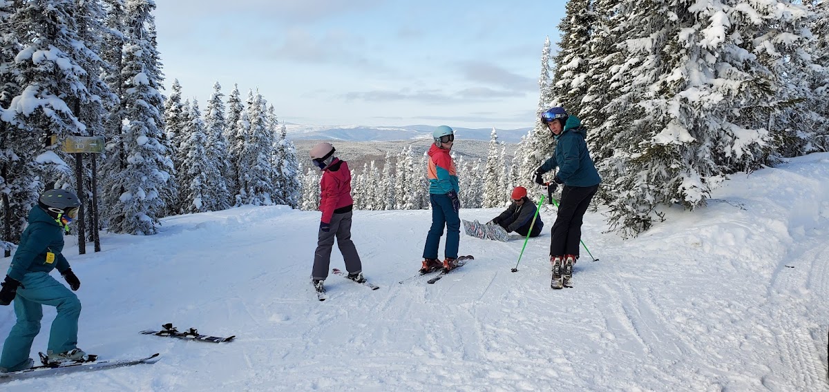 Moose Mountain Ski and Snowboard Resort