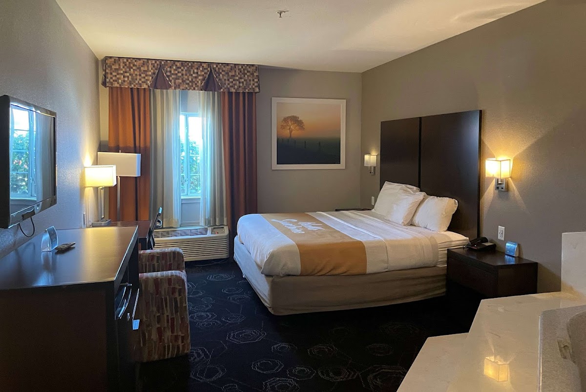 Days Inn by Wyndham Mesquite Rodeo TX photo 2