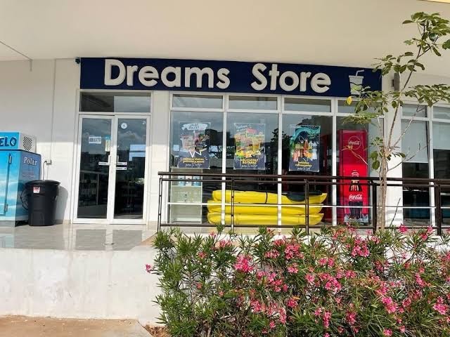 Dreams Lagoon