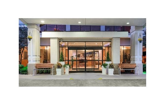 Holiday Inn Roanoke Airport-Conference Ctr, an IHG Hotel photo 3