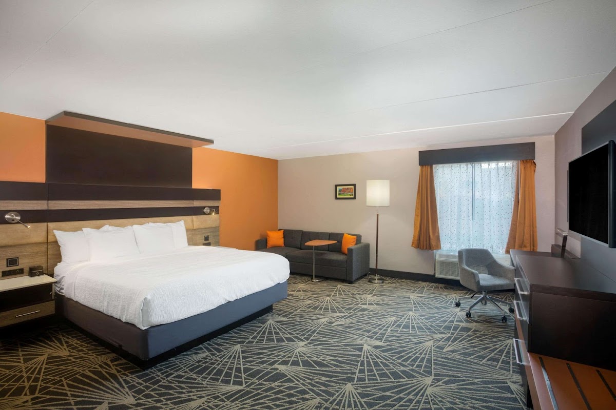 La Quinta Inn & Suites by Wyndham Branson photo 2