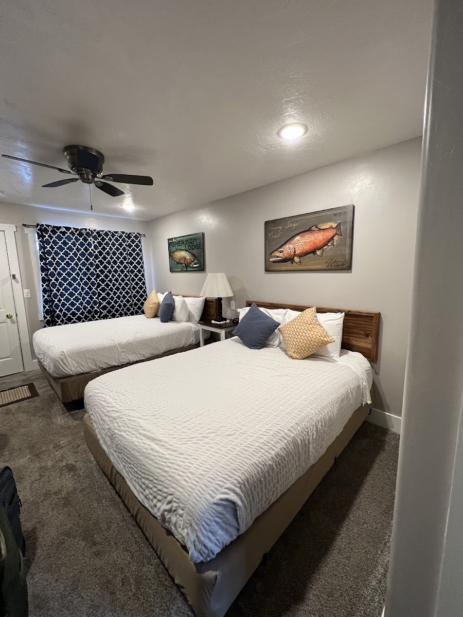 Flaming Gorge Resort photo 2