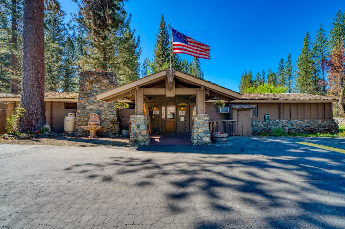River Pines Resort