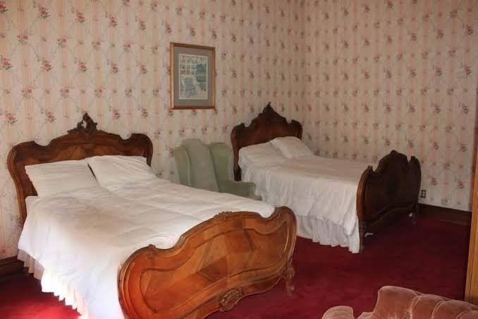 The Irwin Street Inn photo 2