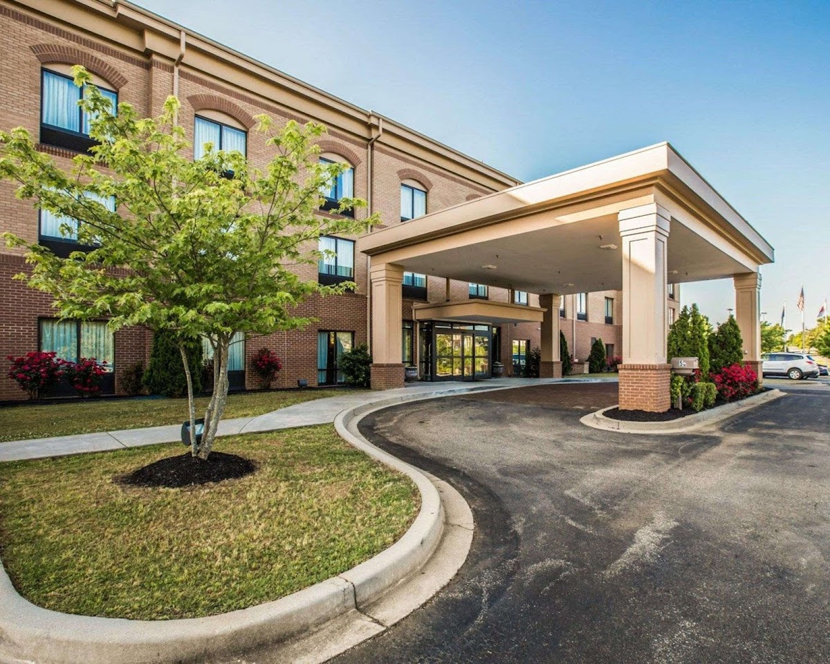Comfort Suites At WestGate Mall