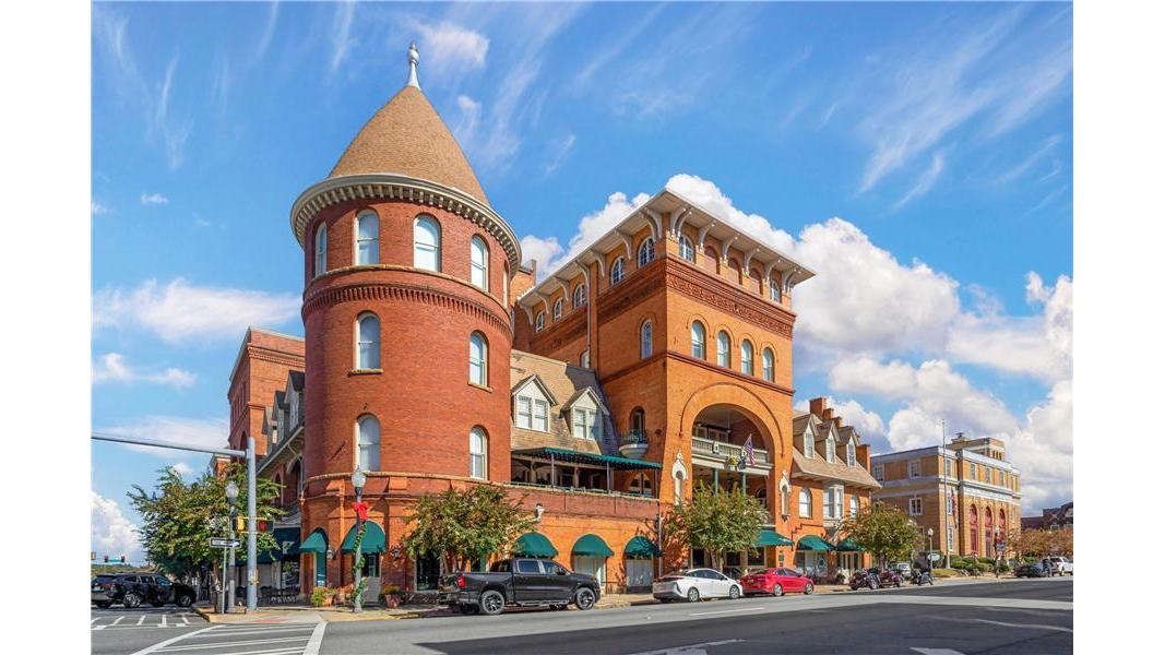 Windsor Hotel, an Ascend Collection Hotel