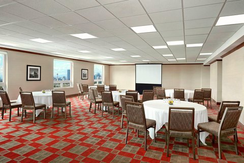 Four Points by Sheraton Calgary Airport photo 3